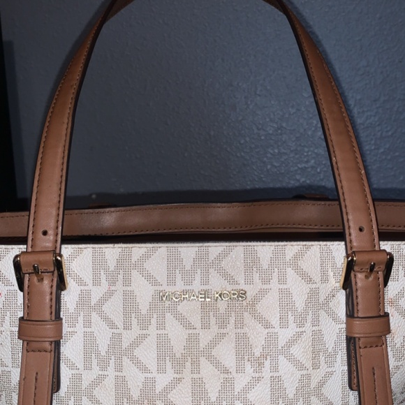 Micheal kors bag - Picture 1 of 7